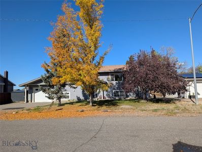 417 Henry Dr, Belgrade, MT, 59714