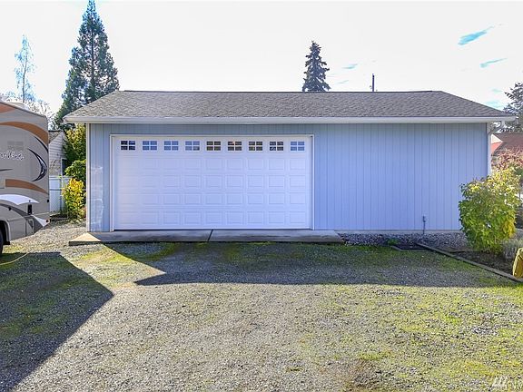 2nd image of 6433 Ardmore Dr SW