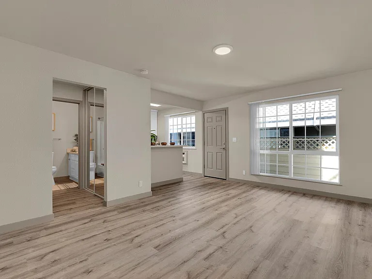 River Walk Apartments — Photo 14