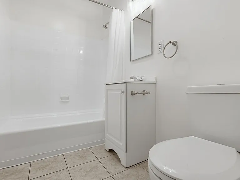6629 S Crenshaw Blvd #15 — Photo 7