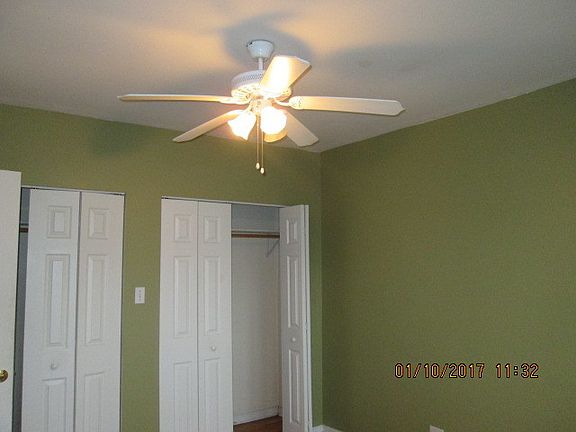 3rd image of 1305 E 71st Pl APT 1N