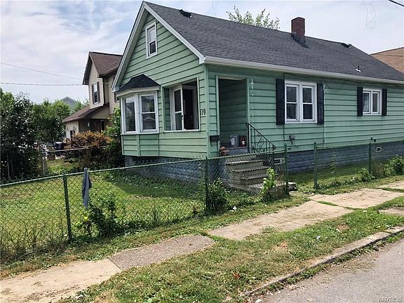 2nd image of 119 Ingham Ave