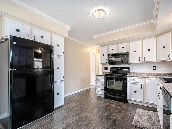 2nd image of 21796 McCain Ln