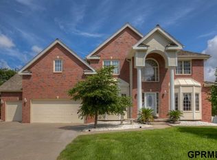 17226 Douglas St, Omaha, NE 68118