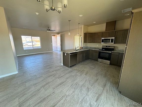 3rd image of 4795 W Tangerine Drive
