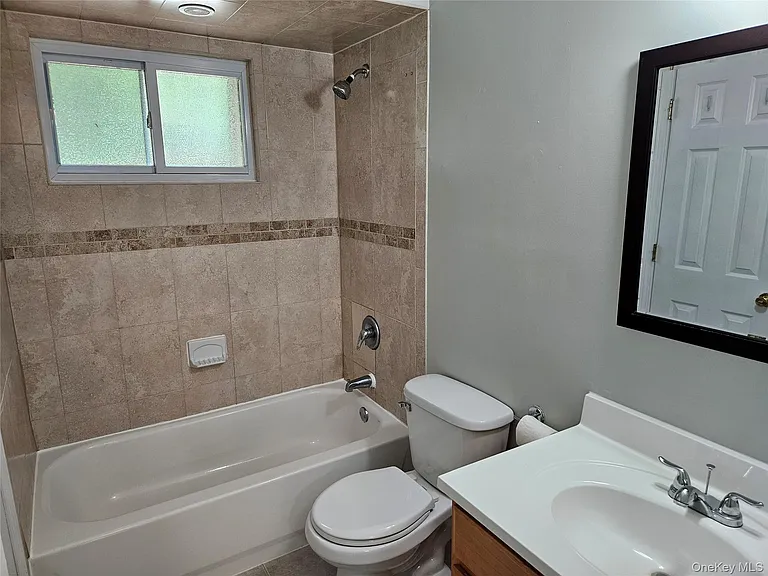 18 Pavilion Ridge Way #17 — Photo 9