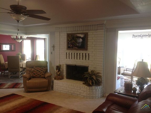 2nd image of 821 Beth Dr