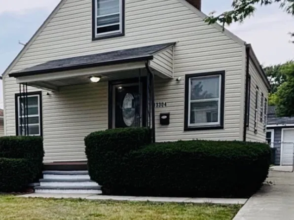 13304 Saint James Ave, Cleveland, OH 44135