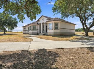 353 BIG OAK DR, Adkins, TX 78101