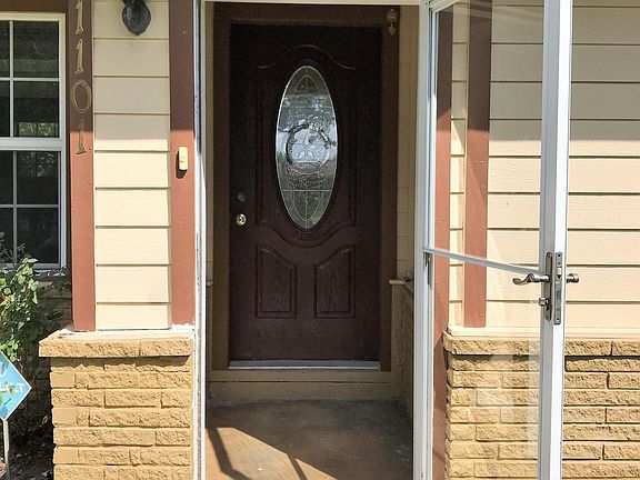 Covered and enclosed patio with lockable glass door great fo