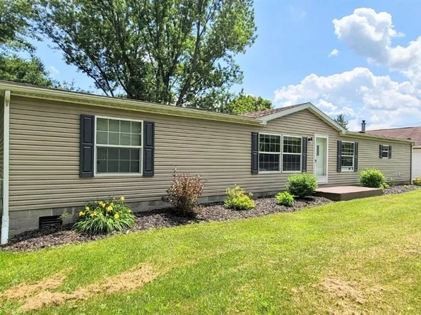 121 Fishkill Rd, Newfield, NY 14867
