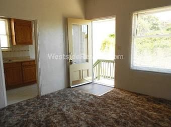 3rd image of 415 S Broadway APT B