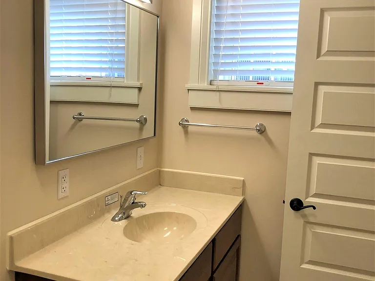 48 N Walnut St #2 — Photo 9