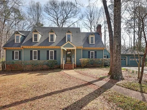 901 Pinewood Dr, Henrico, VA 23238