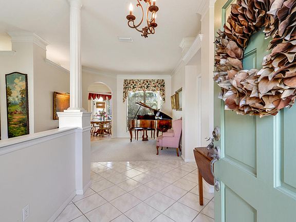 4th image of 105 Twin Cedar Ct