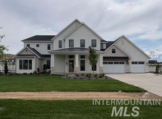 7697 W Diamond Lake Dr, Boise, ID 83714