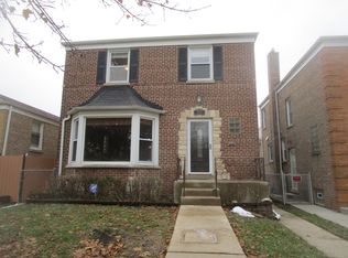 6228 N Troy St, Chicago, IL 60659