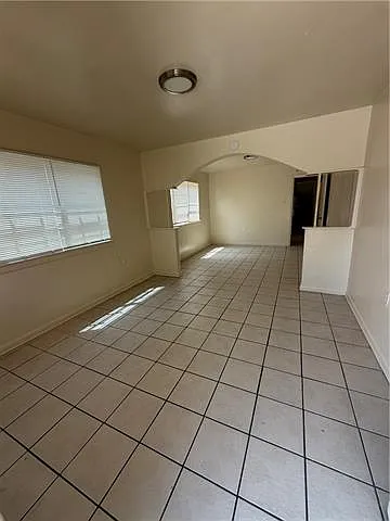 4 bed, 2.0 bath, 1450 sqft, $2,200 — Photo 3