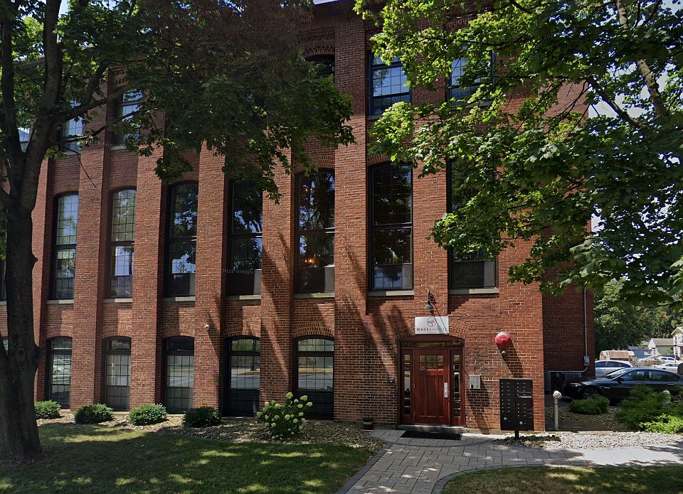 1st image of 632 N College St #208