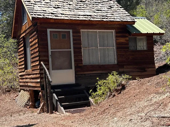 5 N Box Canyon Rd, Springdale, UT 84767