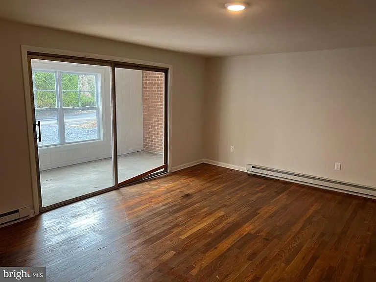 156 Tower Cir #2 — Photo 7