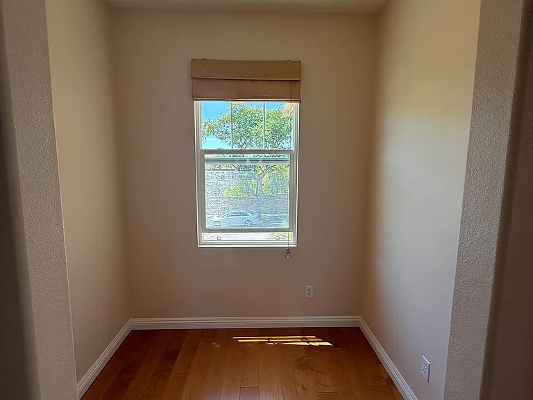 17145 Ralphs Ranch Rd — Photo 8