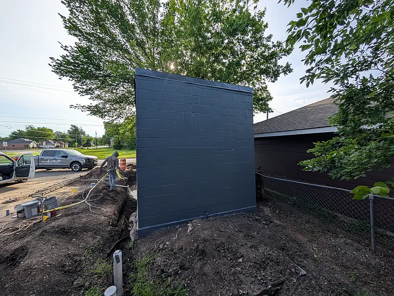 430 E Brockett St — Photo 16