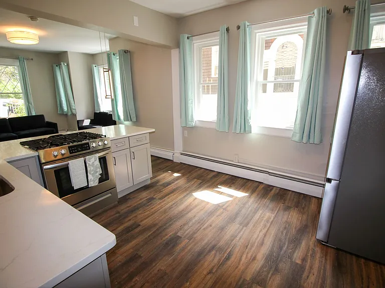 522 Stewart Ave — Photo 14