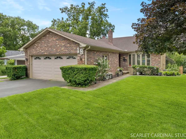 19 E Jackson St, Villa Park, IL 60181