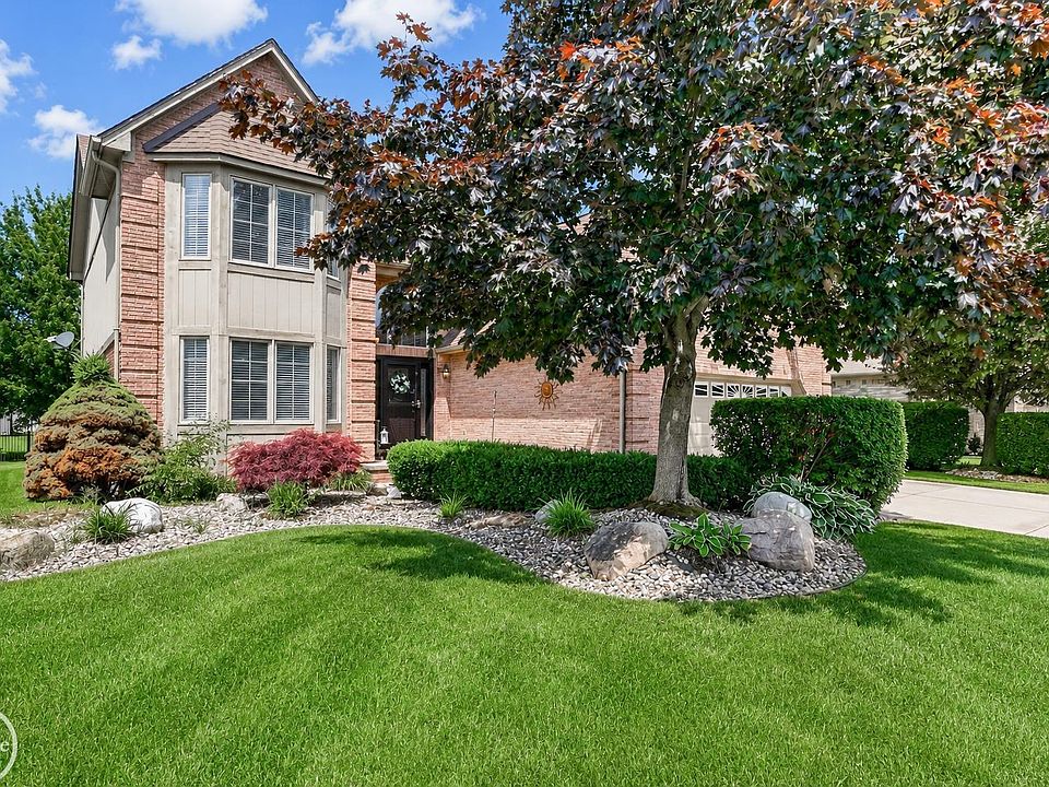 1st image of 20415 Balmoral Dr