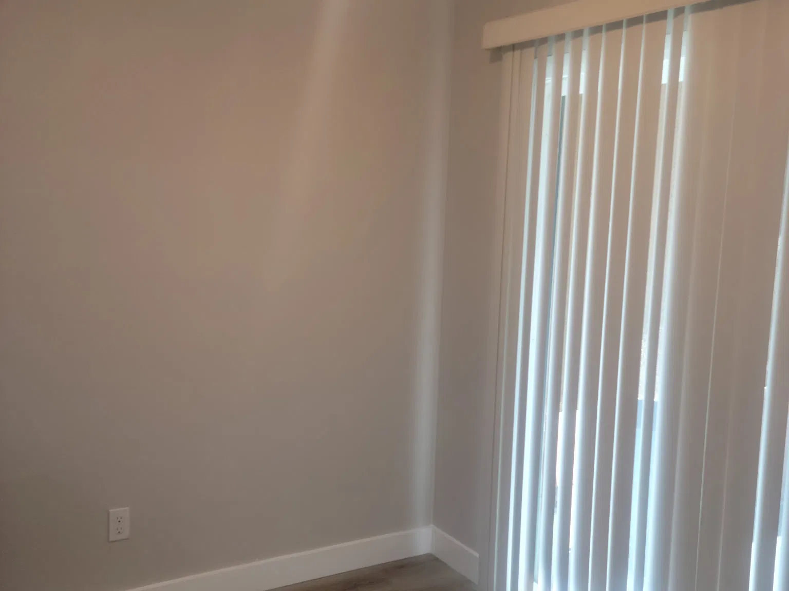 2 bed, 1000 sqft, $2,825 — Photo 1