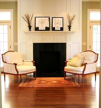 Step in to this welcoming gallery that leads to the veranda