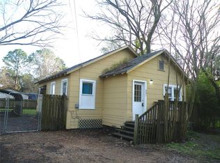 331 Louisiana Ave, Bacliff, TX 77518