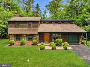 46 Grassy Lake Rd, Shamong, NJ 08088