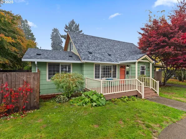 7835 SE Cesar E Chavez Blvd, Portland, OR 97202