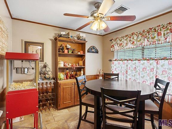 5th image of 16832 Teneiya Ave