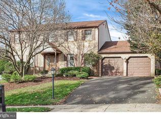 14 Lawson Dr, Huntingdon Valley, PA 19006