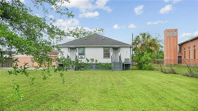 3120 Law St — Photo 12