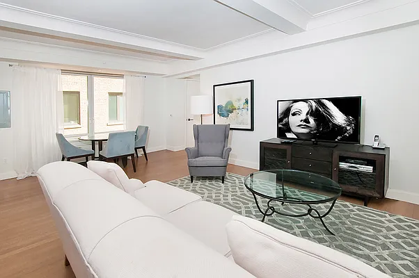 Rented by NOVO | media 28