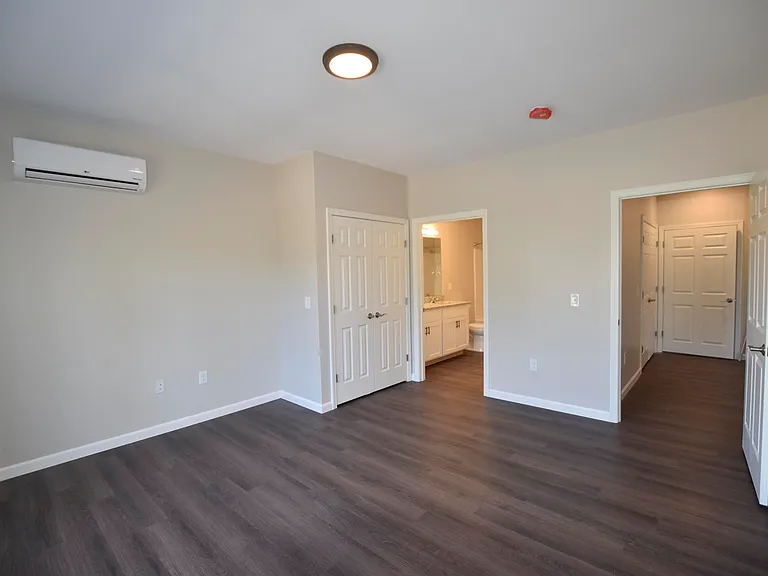 217 Rockingham Rd #304 — Photo 7