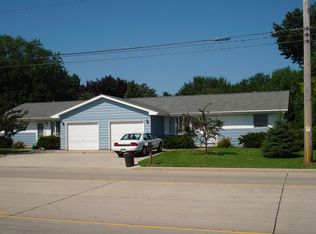 239 S Lynndale Dr, Appleton, WI 54914