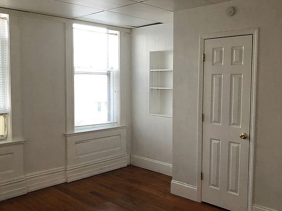 3rd image of 3428 Dunnica Ave #2F
