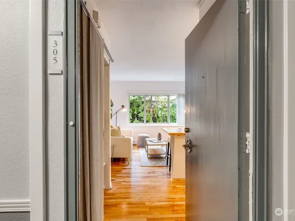 1400 Hubbell Place #305, Seattle, WA 98101