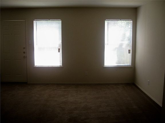 4th image of 9623 Sugar Hill Dr #B