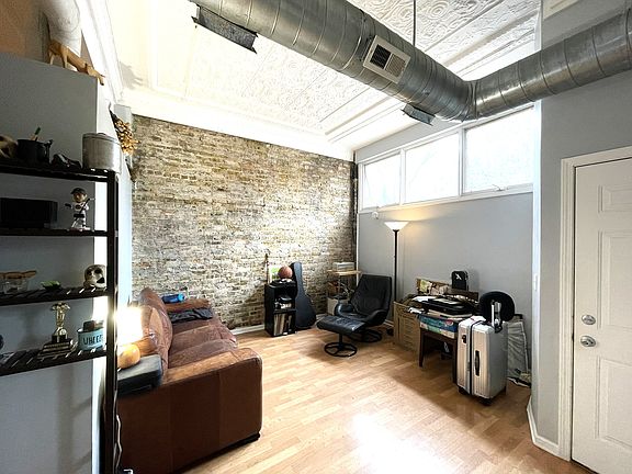 4th image of 1451 W Huron St #1