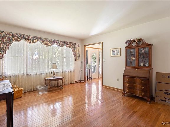 4th image of 7109 Birchwood Cir