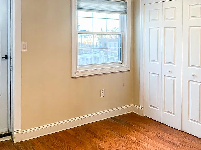 1122 E Passyunk Ave — Photo 3