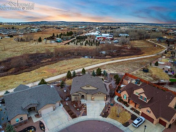 2nd image of 6770 Silver Star Ln