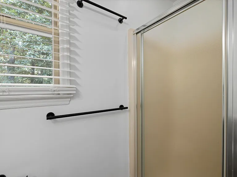 3804 Zenith Pl — Photo 16