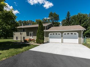 14445 Riverbend Trl, Thief River Falls, MN 56701